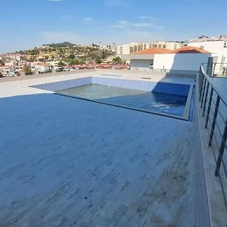 Kadinlar Denizinde Harika Konumda 2+1 Luks Daire كوشاداسيه