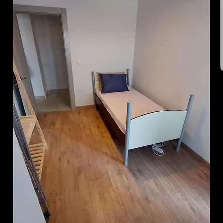 شقة Kadinlar Denizinde Harika Konumda 2+1 Luks Daire كوشاداسيه