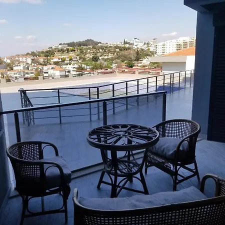 شقة Kadinlar Denizinde Harika Konumda 2+1 Luks Daire كوشاداسيه