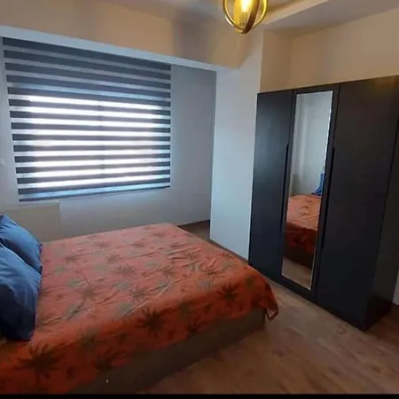 Kadinlar Denizinde Harika Konumda 2+1 Luks Daire Appartement